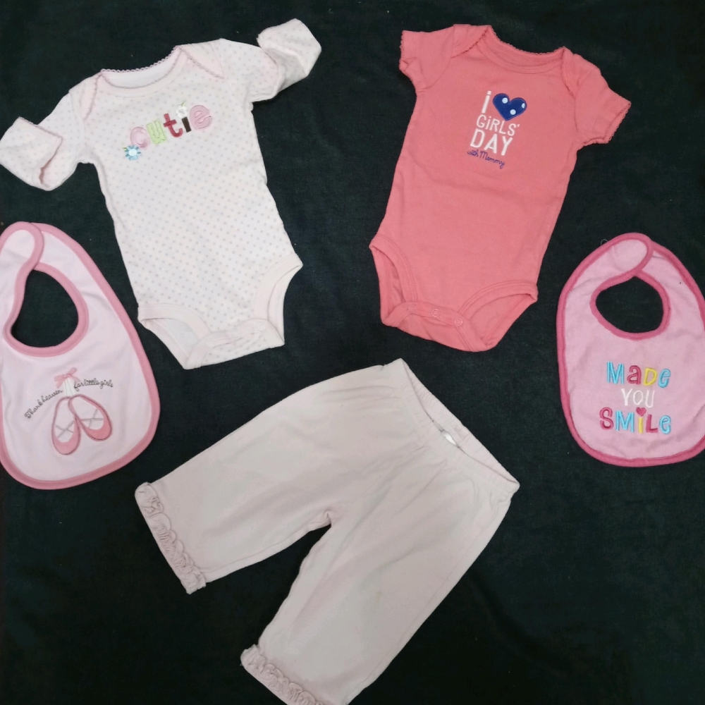 Lot of Baby Girl Clothes Size 3-6 Months